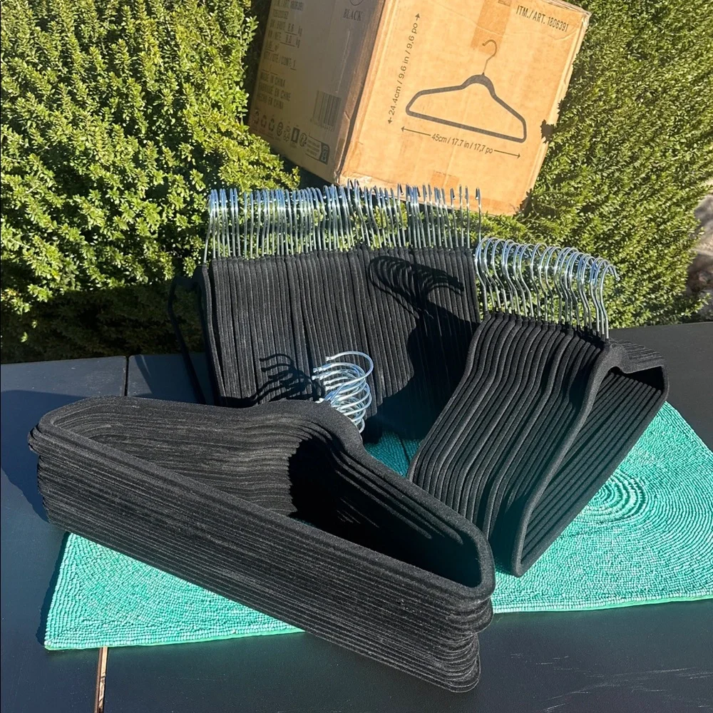 Black Velvet Hangers-heavy duty-set of 94 counts-brand new-originally packed